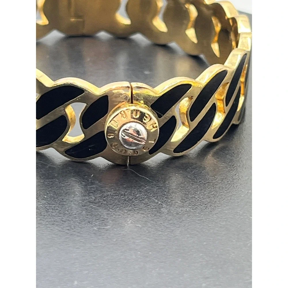 Henri Bendel Black Enamel Gold Tone Curb Chain Hinged Bangle Bracelet Clasp